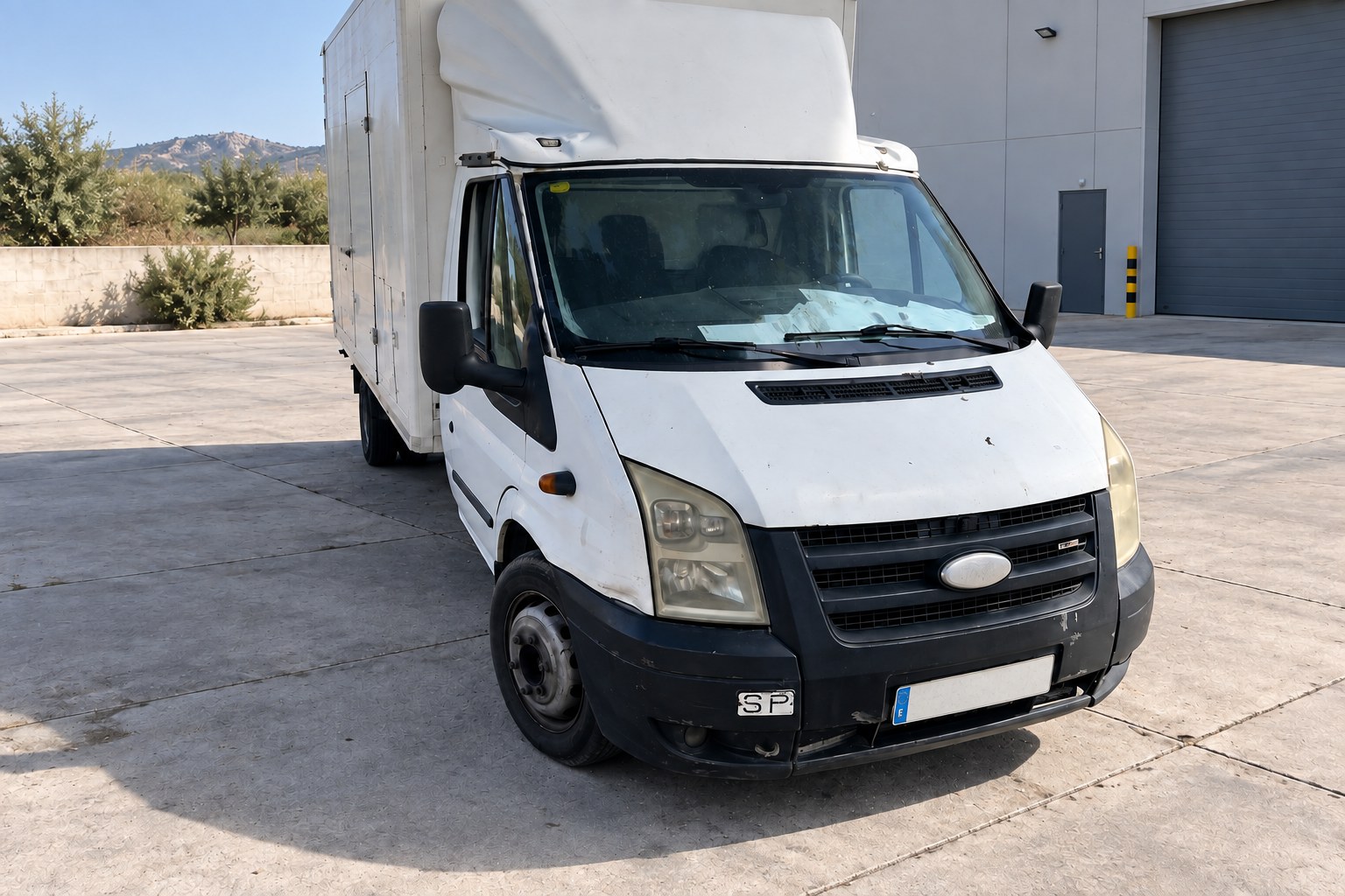 Ford Transit, vista frontal