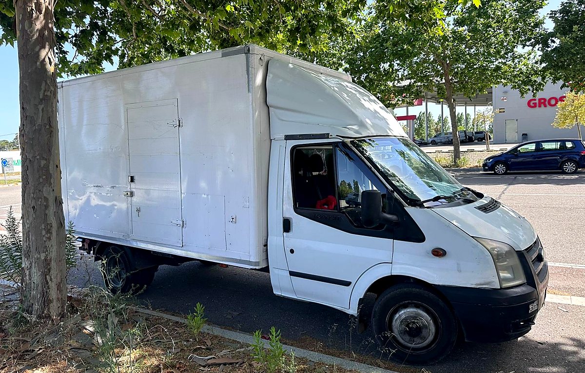 Ford Transit de caja cerrada con trampilla elevadora de Grup Fusió